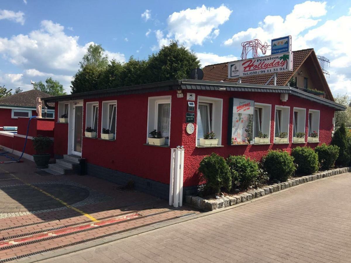 Pension Hollyday Ahrensfelde Exterior photo